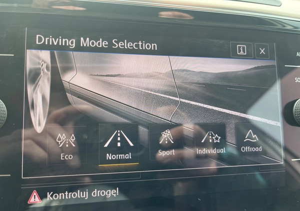 Volkswagen Passat cena 92000 przebieg: 164891, rok produkcji 2019 z Chęciny małe 781